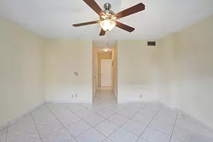 610 NE 12th Ave, Hallandale Beach, FL 33009 - Photo 28