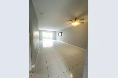 1001 SE 3rd Street #1, Deerfield Beach, FL 33441 - Photo 8