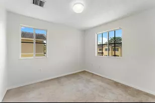 6051 SW 19th Ct, North Lauderdale, FL 33068 - Photo 10