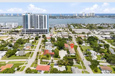 105 2nd Street #2, Lake Park, FL 33403 - Photo 2