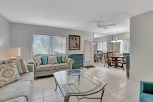 204 Burgundy E, Delray Beach, FL 33484 - Photo 6