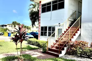 16 Plymouth A, West Palm Beach, FL 33417 - Photo 4