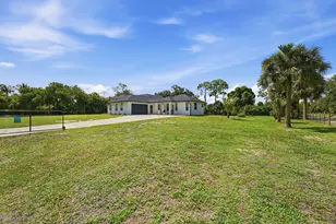 18220 90th St N, The Acreage, FL 33470 - Photo 22