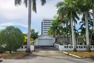 225 S Sequoia Dr, West Palm Beach, FL 33409 - Photo 2