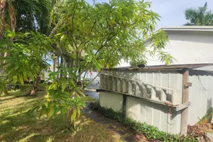 225 S Sequoia Dr, West Palm Beach, FL 33409 - Photo 18