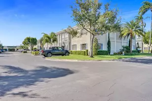 160 Cypress Club Dr, Pompano Beach, FL 33060 - Photo 40