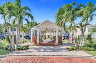 160 Cypress Club Dr, Pompano Beach, FL 33060 - Photo 24