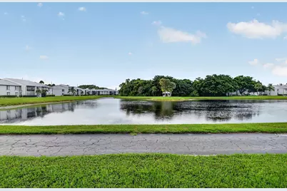 1002 Green Pine Boulevard #C1, West Palm Beach, FL 33409 - Photo 4