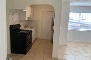 810 S 19th Ave, Hollywood, FL 33020 - Photo 2