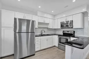 2862 NE 32nd St, Fort Lauderdale, FL 33306 - Photo 4