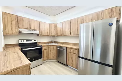 4877 Sable Pine Circle #D2, West Palm Beach, FL 33417 - Photo 4