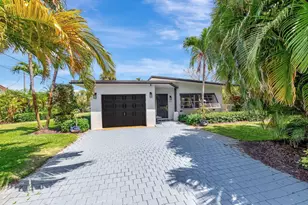 231 SE 3rd Ave, Delray Beach, FL 33483 - Photo 2