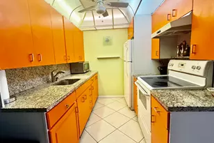 3058 Cambridge C, Deerfield Beach, FL 33442 - Photo 8