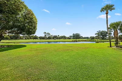 8 Country Road W, Boynton Beach, FL 33436 - Photo 20