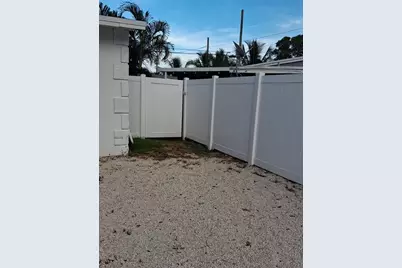 2574 NE 14th Terrace, Pompano Beach, FL 33064 - Photo 10
