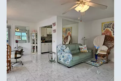 224 Burgundy E, Delray Beach, FL 33484 - Photo 2