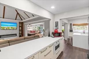 6106 Royal Poinciana Ln, Tamarac, FL 33319 - Photo 8