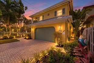 857 SW 11th Ct, Fort Lauderdale, FL 33315 - Photo 1