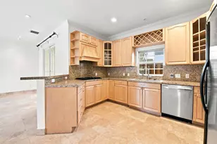 857 SW 11th Ct, Fort Lauderdale, FL 33315 - Photo 6