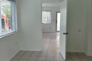 8361 NW 24th Pl, Sunrise, FL 33322 - Photo 4