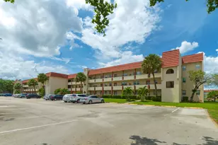 2901 E Sunrise Lakes Dr E, Sunrise, FL 33322 - Photo 16