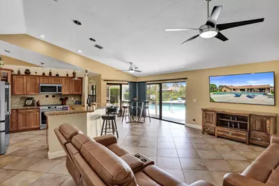 9255 Sun Pointe Drive, Boynton Beach, FL 33437 - Photo 14