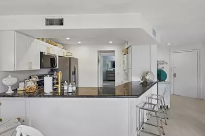 1605 S US Highway 1 #V2-203, Jupiter, FL 33477 - Photo 8