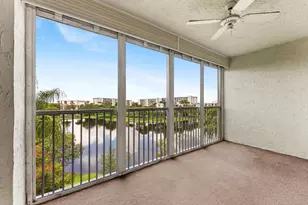 2112 S Cypress Bend Dr, Pompano Beach, FL 33069 - Photo 1