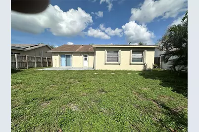 1905 SW 86th Avenue, North Lauderdale, FL 33068 - Photo 20