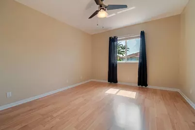 2146 Oakmont Drive, Riviera Beach, FL 33404 - Photo 14