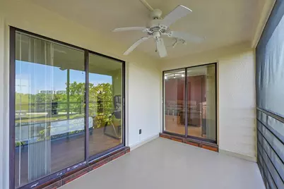 2304 S Cypress Bend Drive #512, Pompano Beach, FL 33069 - Photo 12