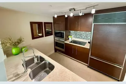 465 Brickell Avenue #1806, Miami, FL 33131 - Photo 6
