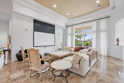 9054 Lakes Boulevard, West Palm Beach, FL 33412 - Photo 8
