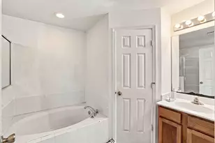 491 SW Namoit Pl, Port Saint Lucie, FL 34953 - Photo 20