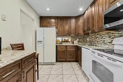 3090 NW 46th Avenue, Lauderdale Lakes, FL 33313 - Photo 12