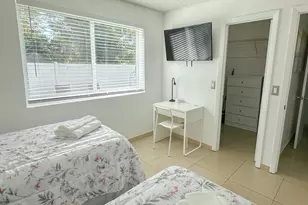 650 NE 15th St, Fort Lauderdale, FL 33304 - Photo 14