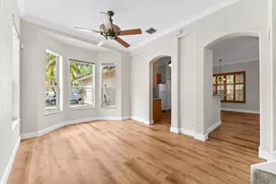 5302 Victoria Cir, West Palm Beach, FL 33409 - Photo 8