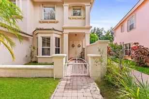 5302 Victoria Cir, West Palm Beach, FL 33409 - Photo 4