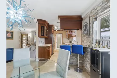 707 SW 3rd Avenue, Hallandale Beach, FL 33009 - Photo 14