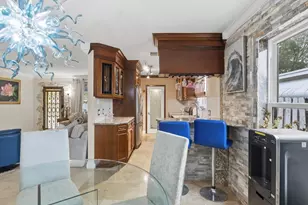 707 SW 3rd Ave, Hallandale Beach, FL 33009 - Photo 14