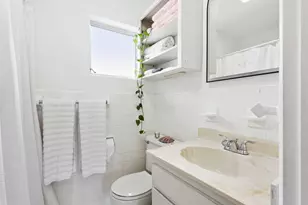 651 Oak St, Boynton Beach, FL 33435 - Photo 6