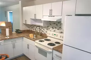 8121 SW 21st Ct, Miramar, FL 33025 - Photo 2