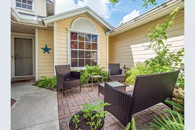 559 6th Street, Vero Beach, FL 32962 - Photo 1