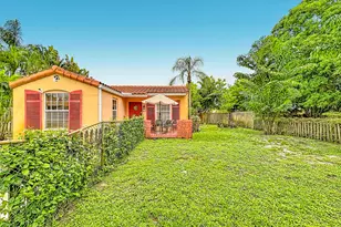 427 37th St, West Palm Beach, FL 33407 - Photo 1