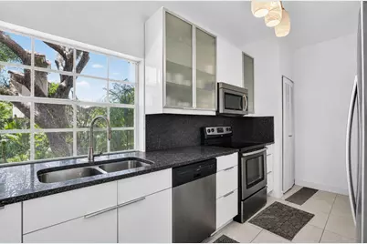 6487 Via Regina, Boca Raton, FL 33433 - Photo 12