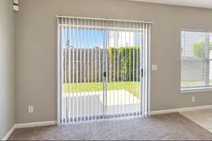 5260 Collins Rd, Jacksonville, FL 32244 - Photo 4