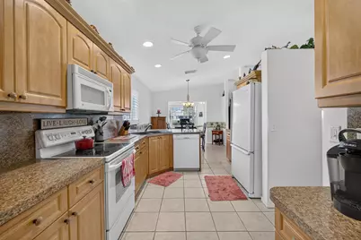 6701 Alemendra Street, Fort Pierce, FL 34951 - Photo 8