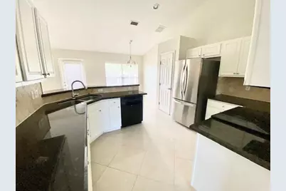 598 NW Kingston Street, Port Saint Lucie, FL 34983 - Photo 4