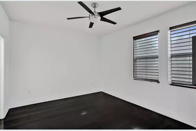 12662 NW 32nd Place, Sunrise, FL 33323 - Photo 12