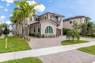 9040 Watercrest Cir W, Parkland, FL 33076 - Photo 2